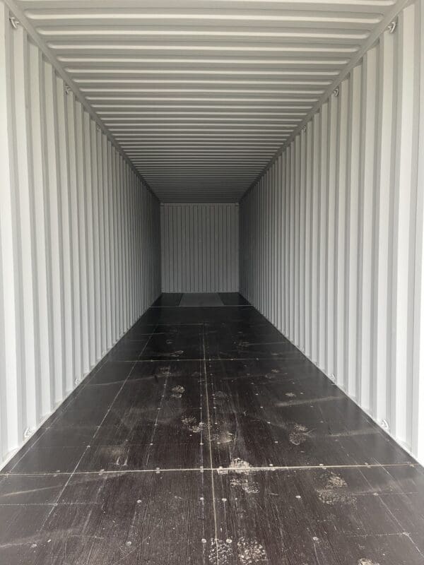 40ft high cube (one-trip) with easy open 3-lever doors and a lock box - Image 4